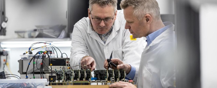 VDL Groep przejmuje holenderską firmę elektroniczną Sintecs