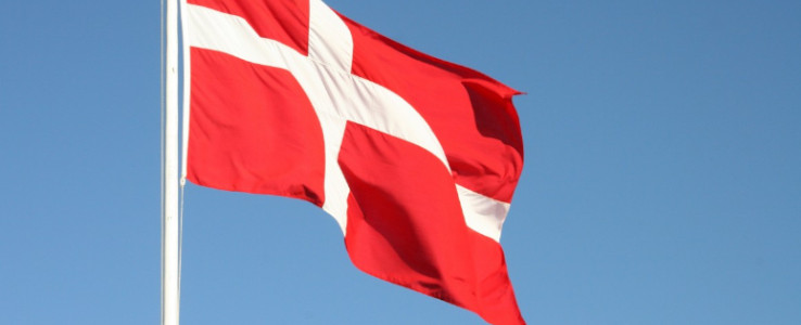 Dania uruchamia produkcję rakiet artyleryjskich 122 mm