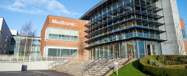 Medtronic inwestuje 700 mln USD w Cornerstone Robotics
