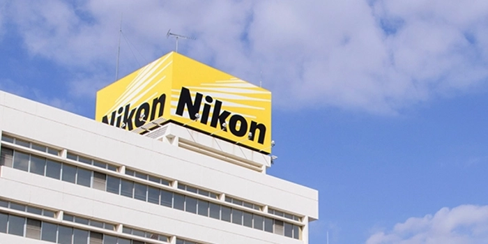 logo-on-building