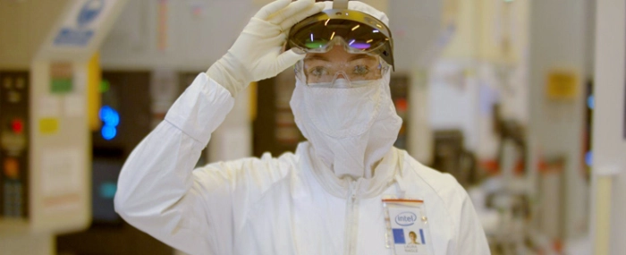 worker-lifting-glasses