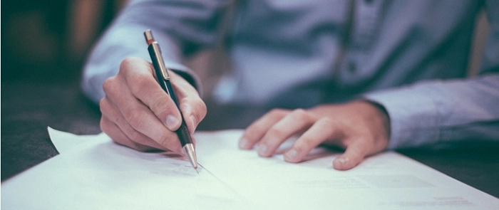contract-signing