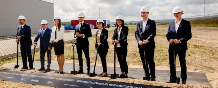 Jawor-Mercedes-investment