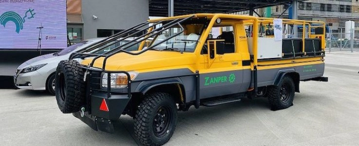 electric-vehicle738