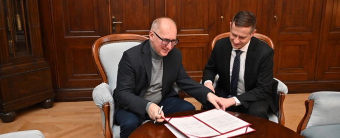 Intel_cooperation-2024