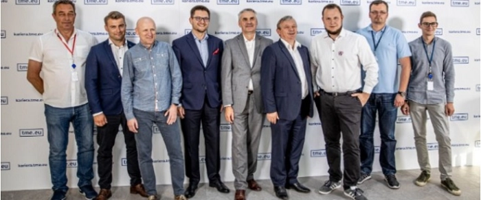 people-Rzgow-investment-title