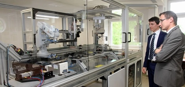 new-lab-title