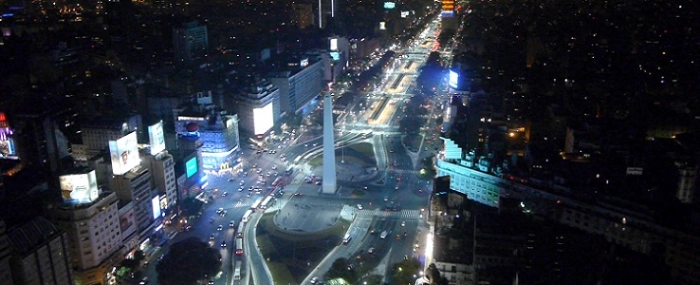 Buenos-Aires-at-night
