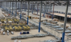 Leeds-distribution-center-title