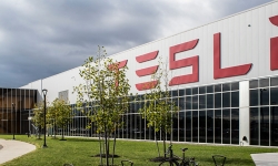 giga-factory2-exterior