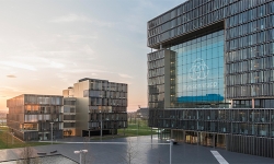 logo-on-building