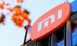 logo-on-building