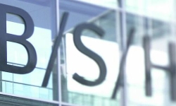 logo-on-building738