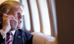 Trump-on-phone