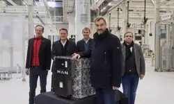 topping-out-ceremony-battery-production-facility-Nuremberg