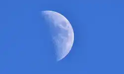 AlexasFotos-moon