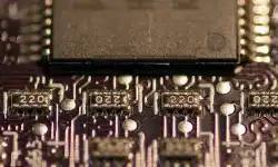 Ylloh-board