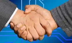 geralt-hands-agreement