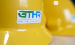logo-on-helmets