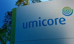 Logo-on-Sign