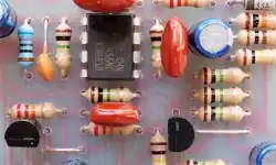components-on-board-l