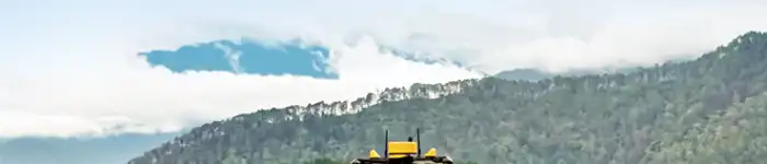 Dronowy wyścig zbrojeń Amerykańskie firmy produkujące drony wojskowe coraz aktywniej zabiegają o klientów w Azji i regionie Pacyfiku - podaje agencja Reutera. Wykorzystują doświadczenia z wojny w Ukrainie oraz pierwsze kontrakty z Pentagonem, by przekonać tamtejsze armie do zakupu systemów bezzałogowych w warunkach rosnących obaw przed rozbudową chińskich sił zbrojnych.