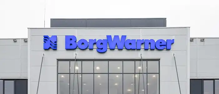 logo-on-bulding